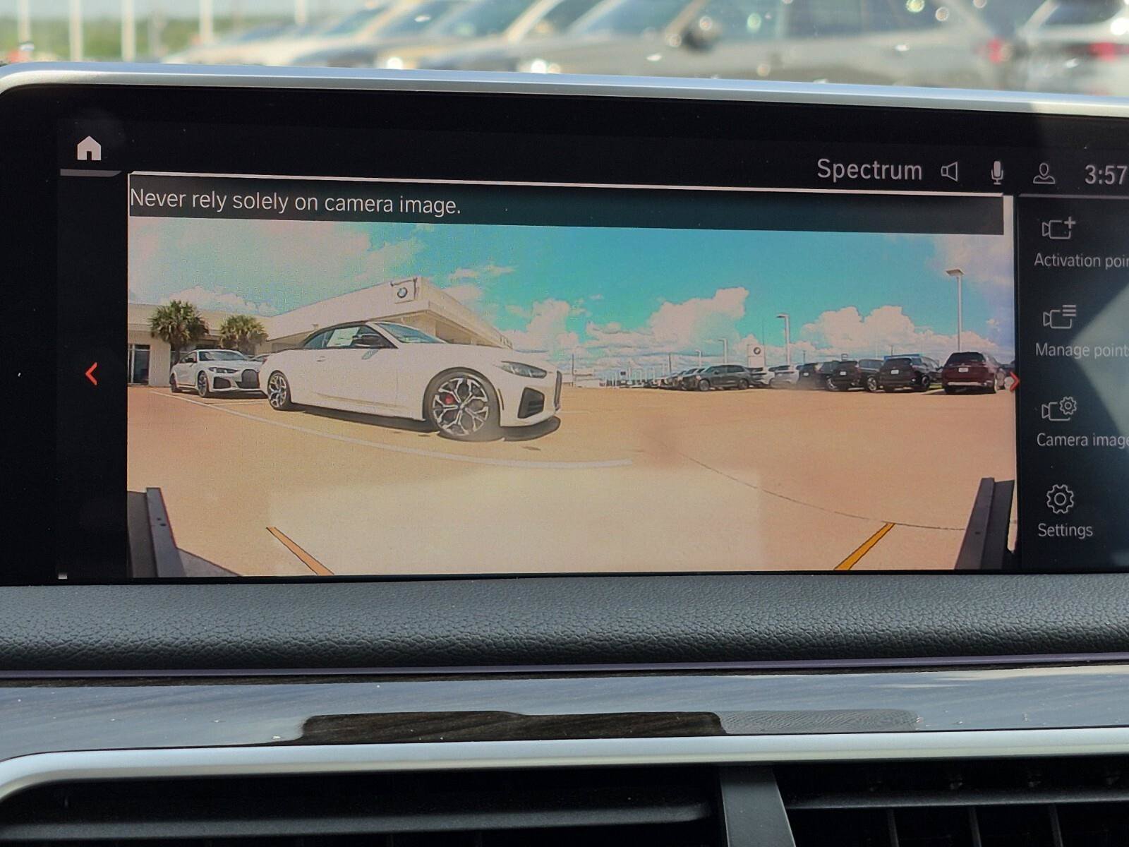 Used 2021 BMW 740i w/ Premium Package RWD image 27