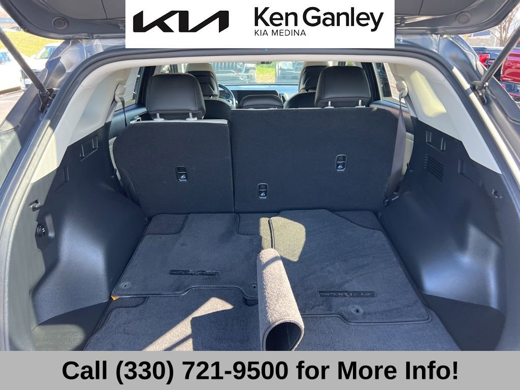 Certified 2025 Kia Sportage EX image 52
