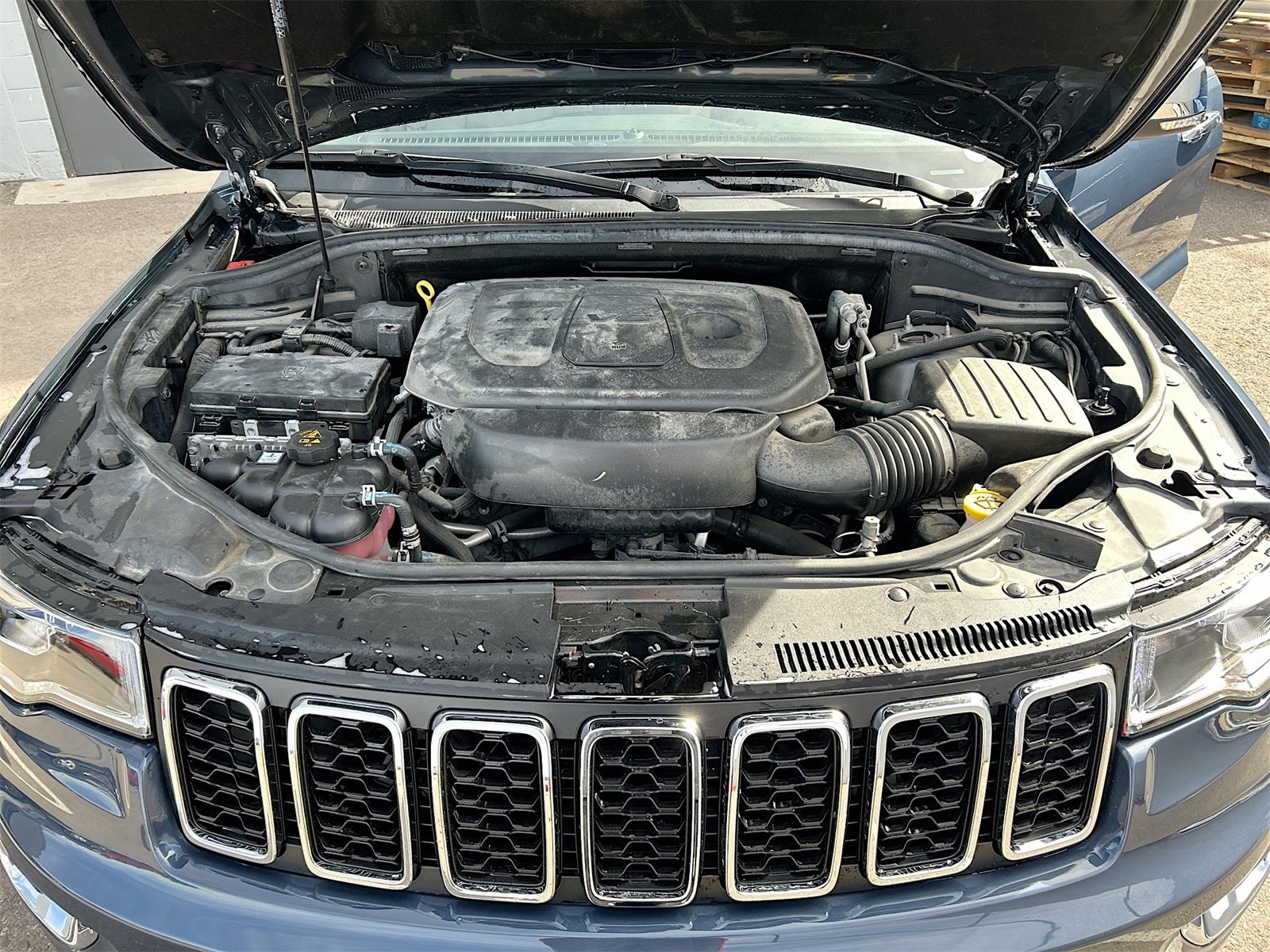 Used 2021 Jeep Grand Cherokee Limited image 31