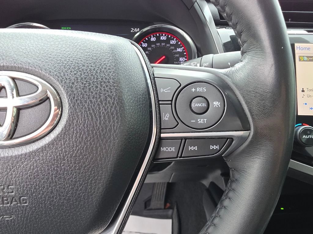 Used 2020 Toyota Camry XSE FWD image 28