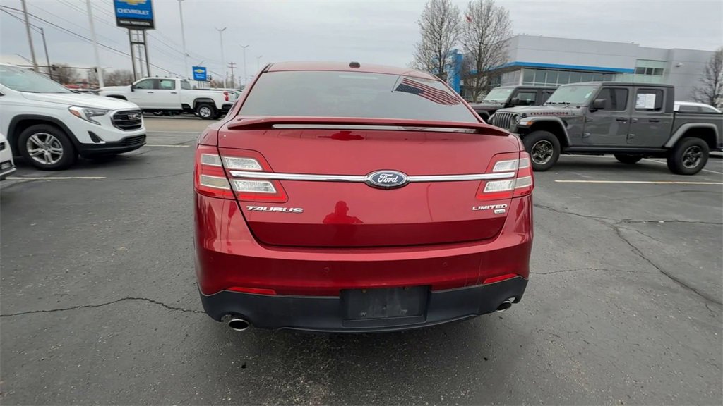 Used 2019 Ford Taurus Limited image 7