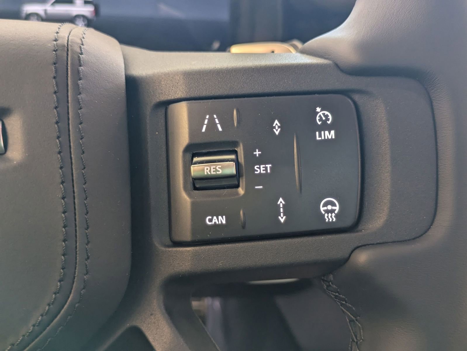New 2026 Land Rover Defender 90 V8 AWD/4WD image 19