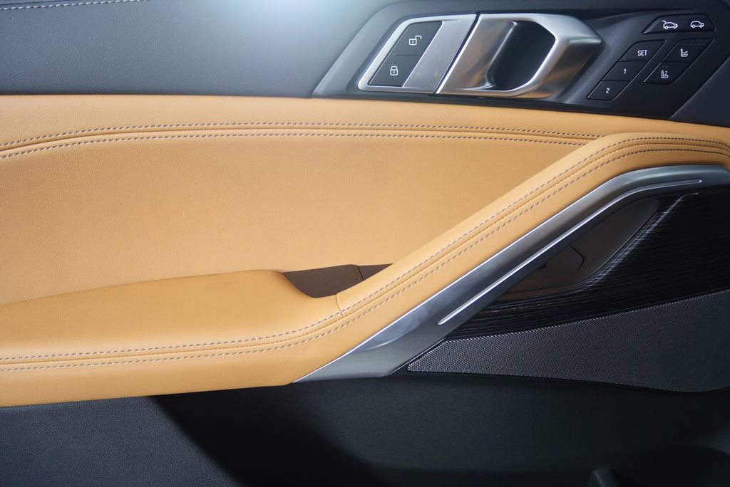 New 2026 BMW X6 xDrive40i w/ Climate Comfort Package image 10