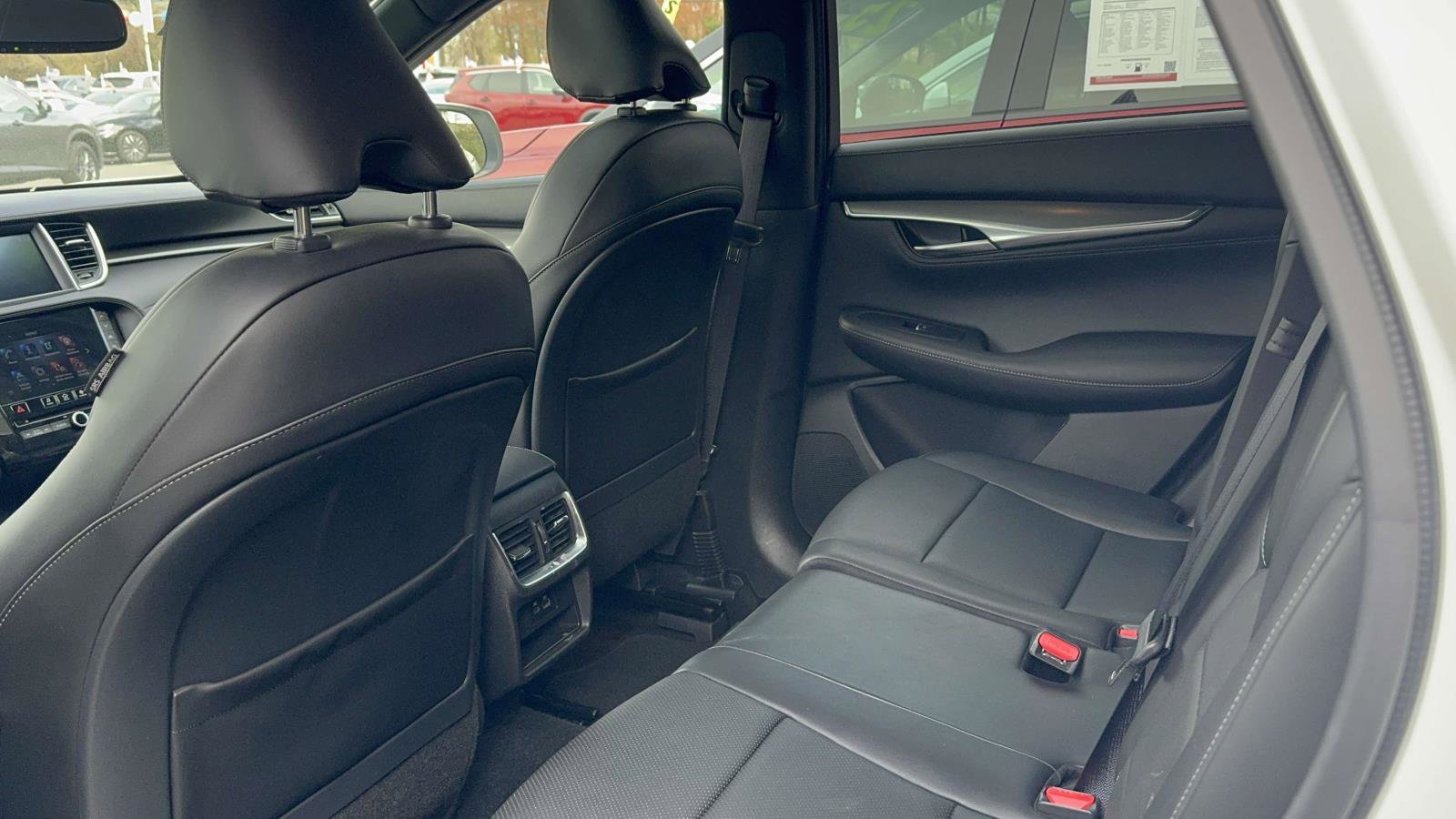 Used 2023 INFINITI QX55 Luxe w/ Cargo Package image 33