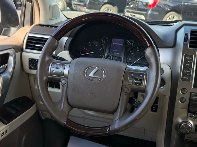Used 2019 Lexus GX 460 Premium w/ Premium Package image 9