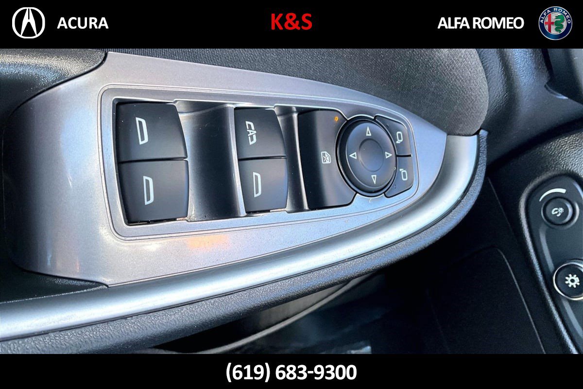 Used 2024 Chevrolet Malibu LT FWD image 37