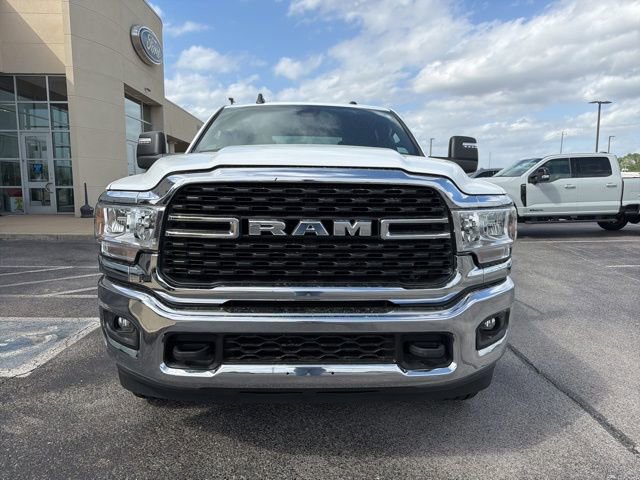 Used 2024 RAM 3500 Big Horn AWD/4WD image 2