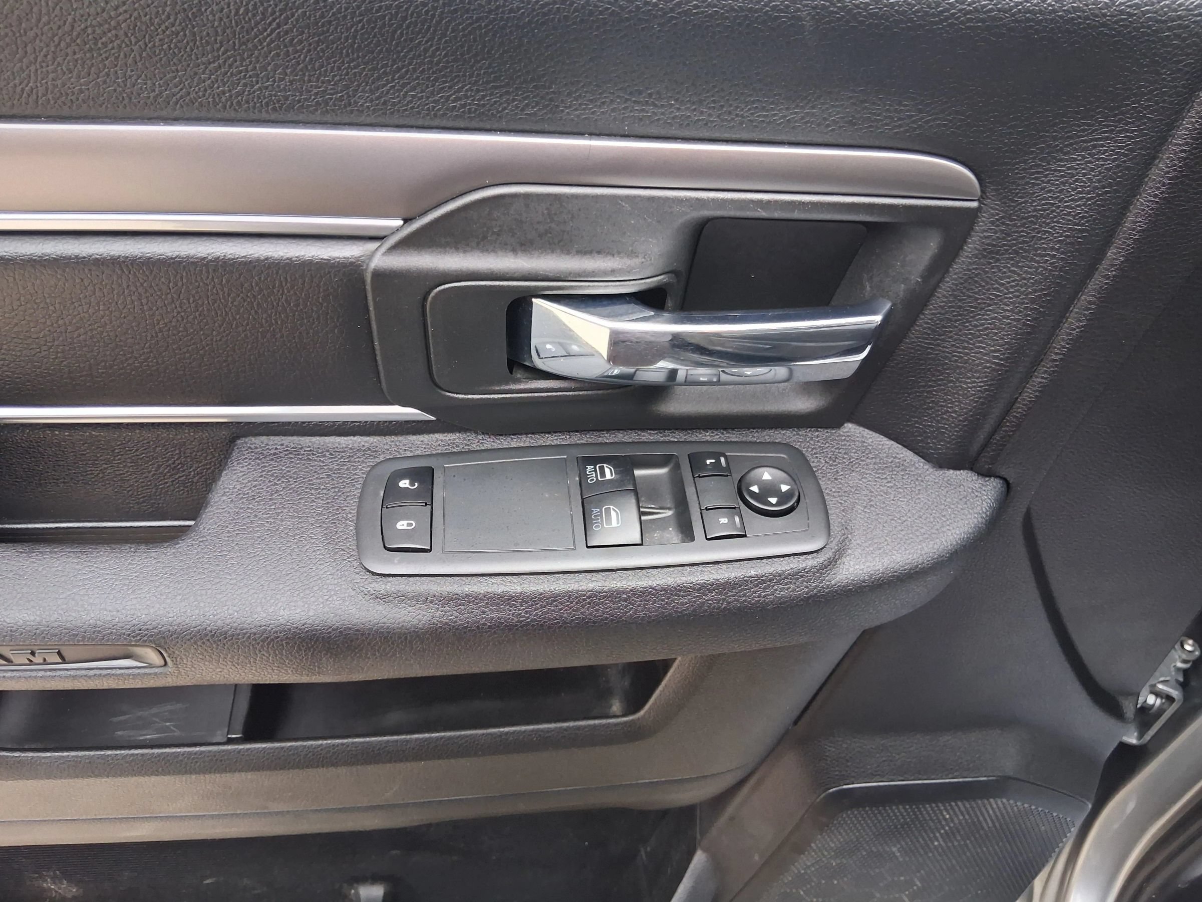 Used 2021 RAM 1500 Classic Tradesman AWD/4WD image 25