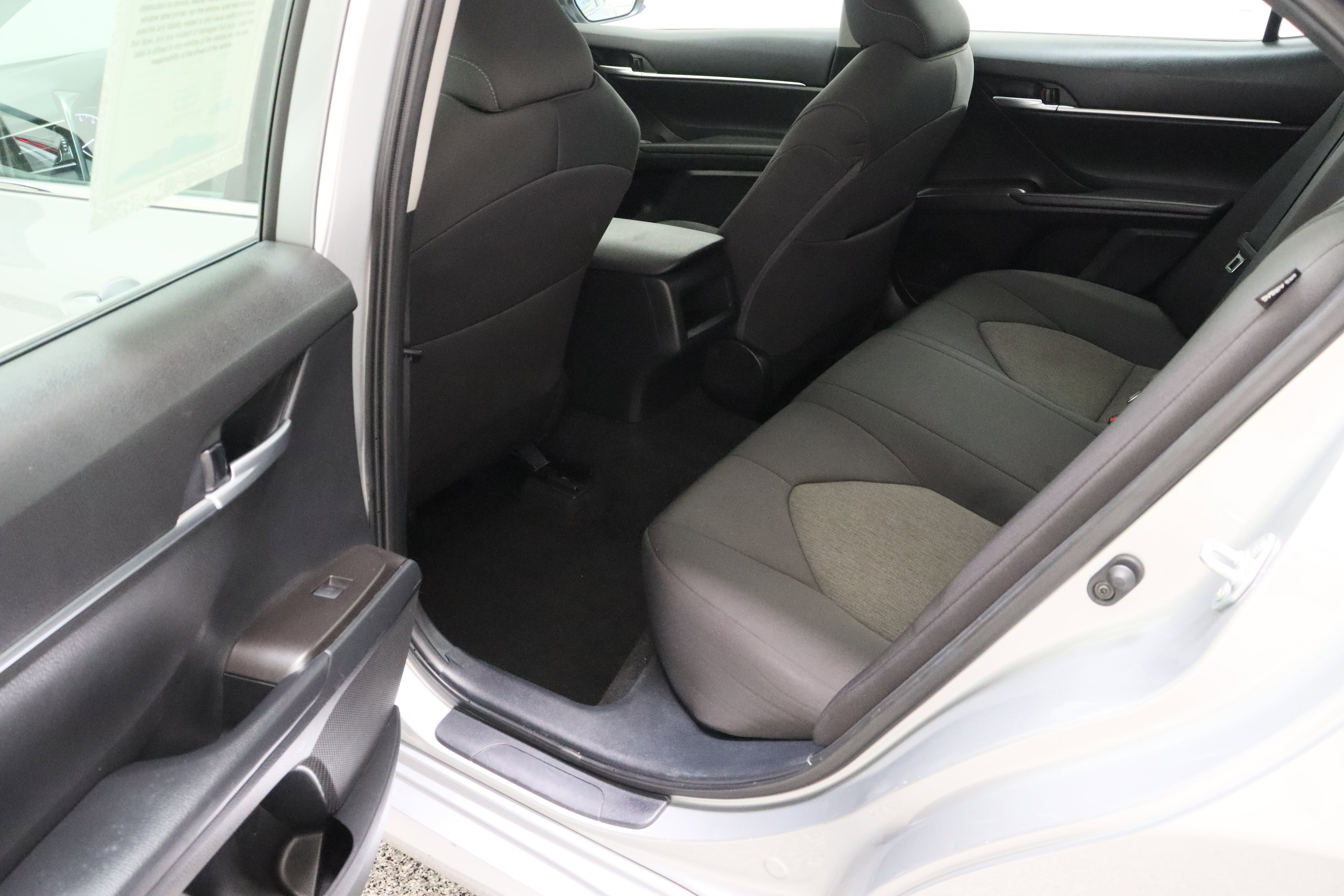 Used 2024 Toyota Camry LE FWD image 25
