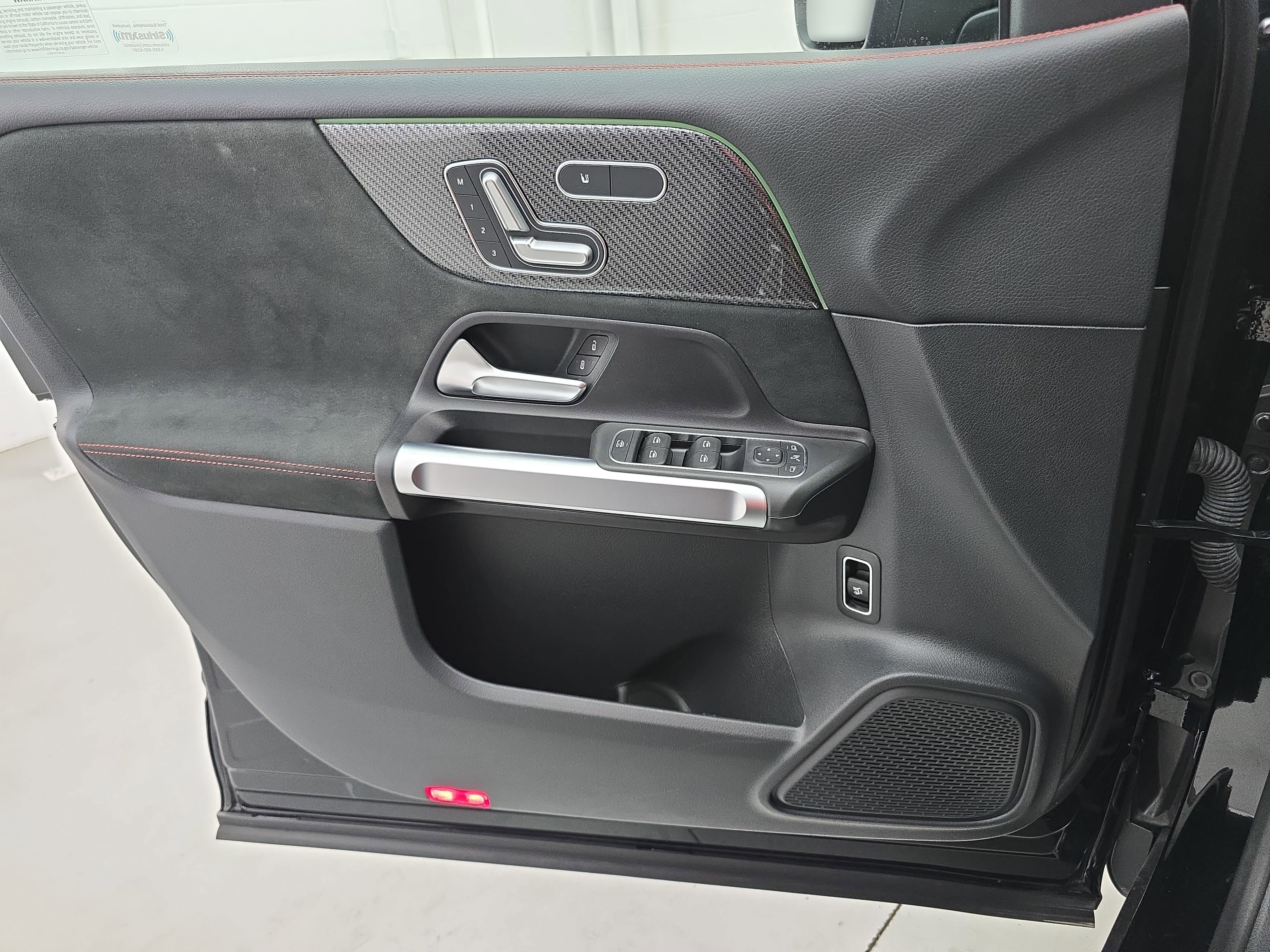 Certified 2023 Mercedes-Benz GLB 250 image 27