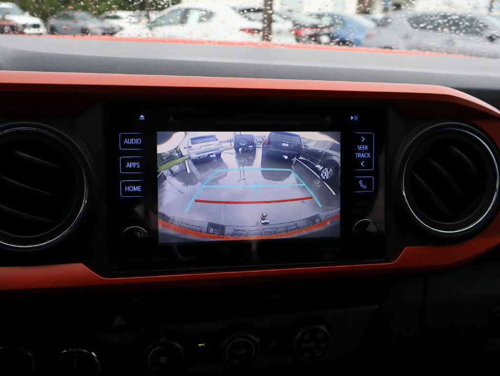 Used 2016 Toyota Tacoma TRD Off-Road w/ Towing Package AWD/4WD image 20