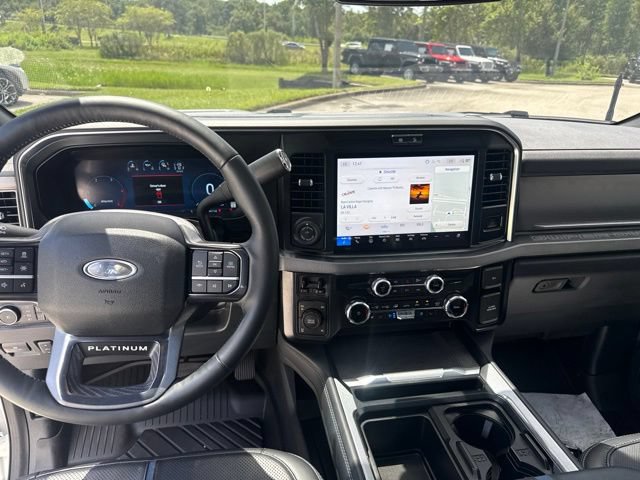 Certified 2025 Ford F250 Platinum w/ FX4 Off-Road Package AWD/4WD image 12