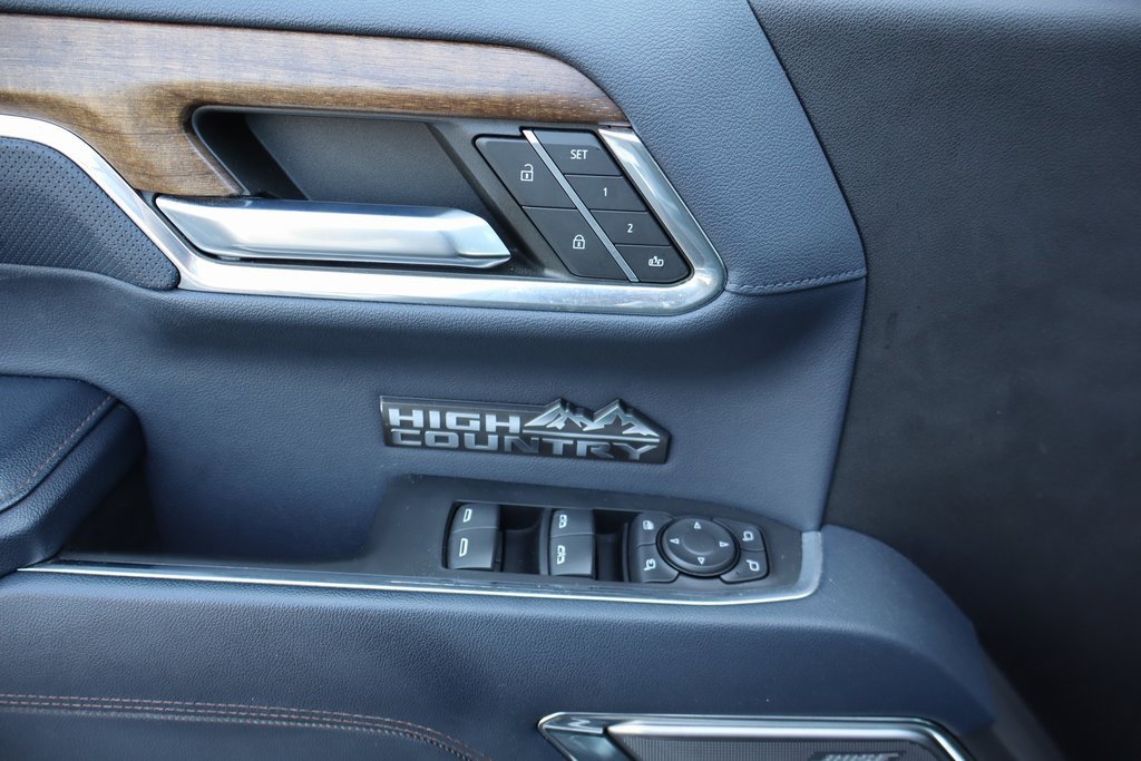 Used 2023 Chevrolet Silverado 1500 High Country w/ Z71 Off-Road Package image 26