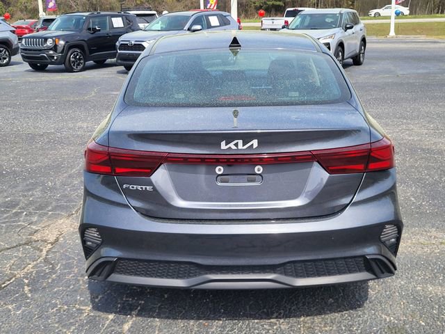 Used 2024 Kia Forte LXS image 3