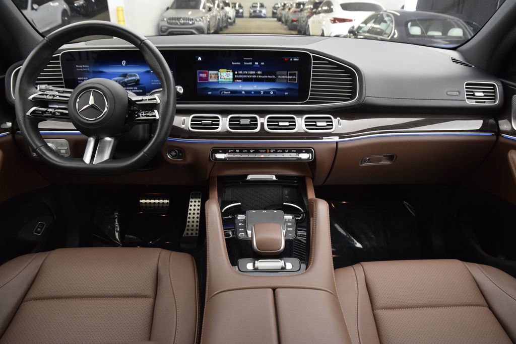 Certified 2025 Mercedes-Benz GLS 450 4MATIC image 21