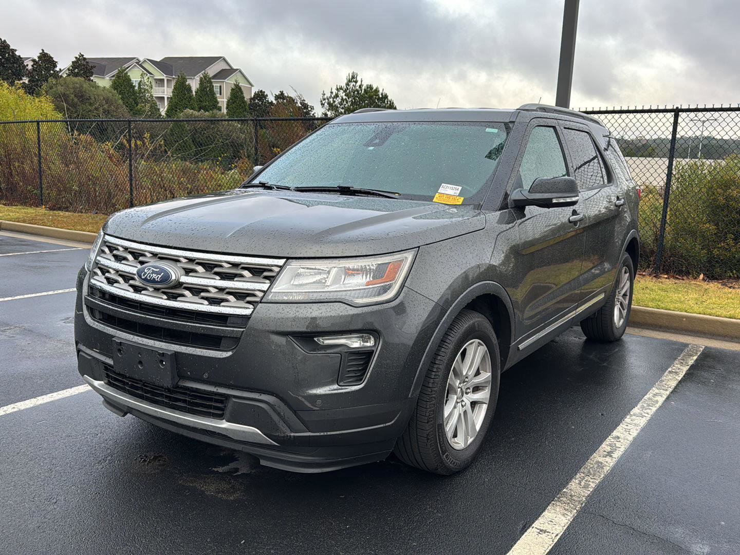 Used 2018 Ford Explorer XLT w/ Equipment Group 202A image 2
