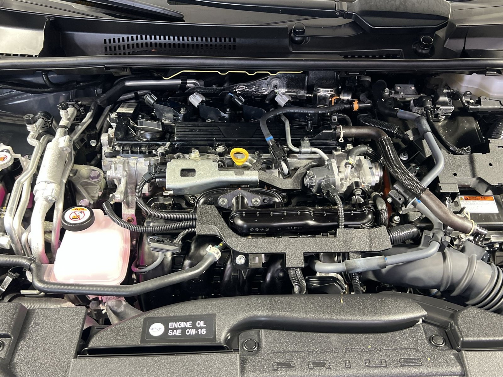 Used 2023 Toyota Prius Prime FWD image 30