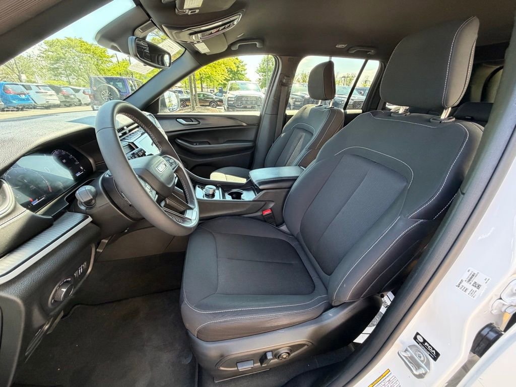 Certified 2024 Jeep Grand Cherokee Laredo w/ MOPAR Finishing Package RWD image 21