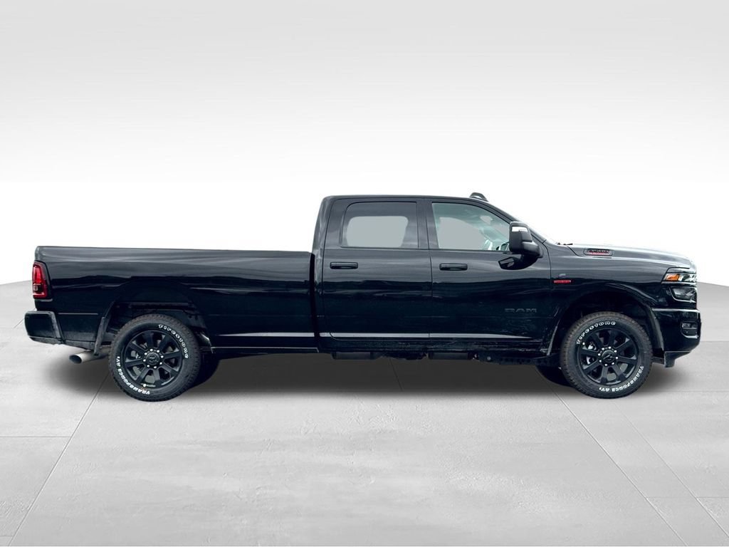 New 2026 RAM 3500 Big Horn AWD/4WD image 8