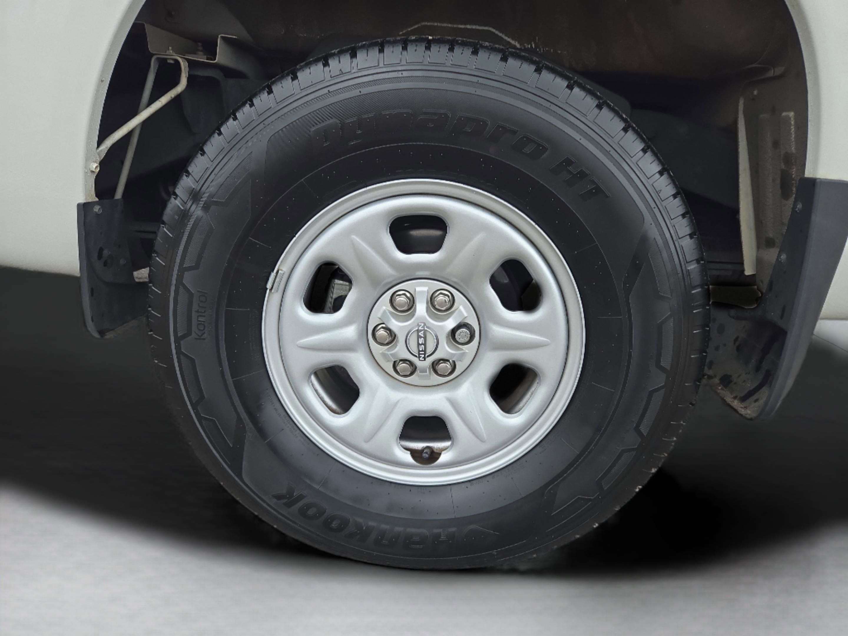 Used 2023 Nissan Frontier S image 30