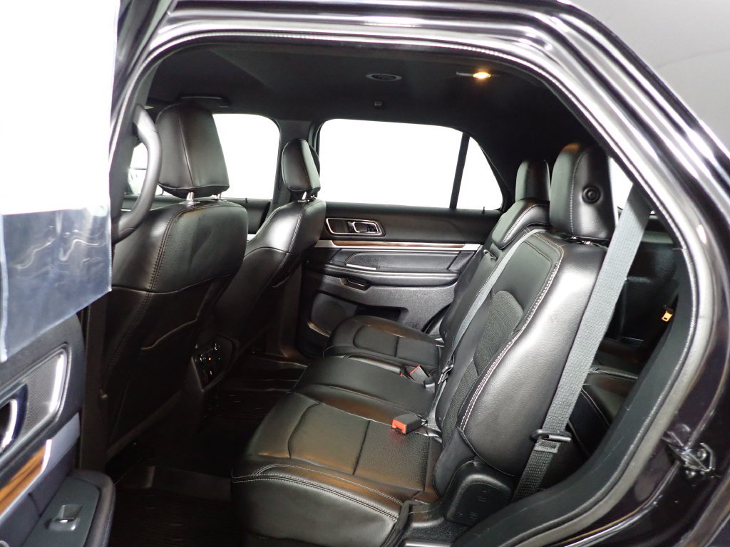 Used 2019 Ford Explorer Limited AWD/4WD image 32