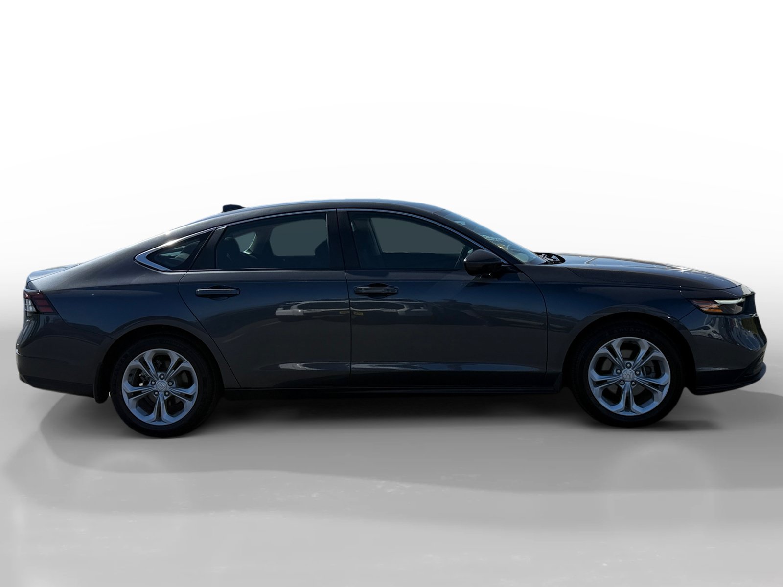 Certified 2023 Honda Accord LX image 6
