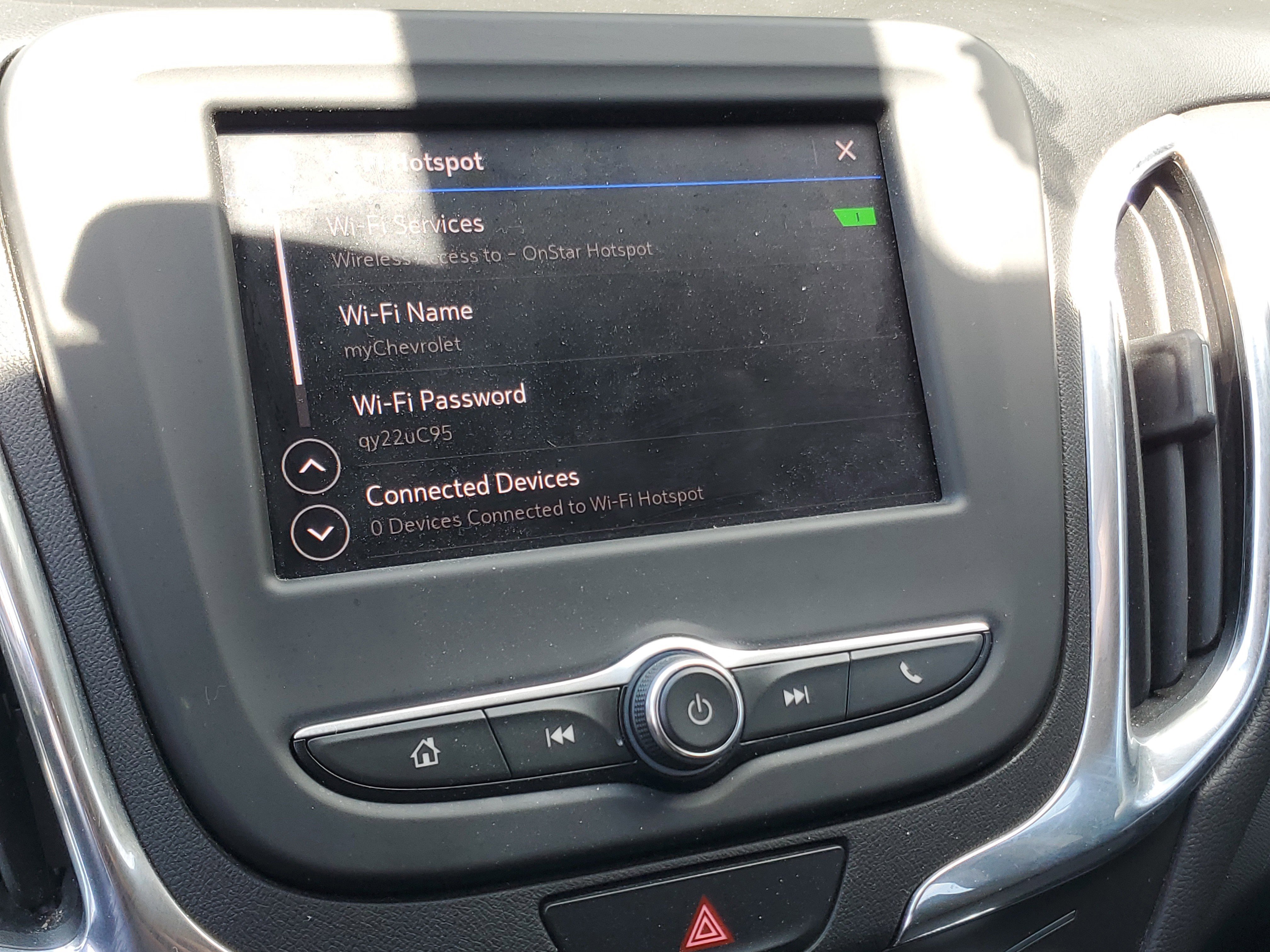 Used 2020 Chevrolet Equinox LT w/ LPO, Floor Liner Package image 24