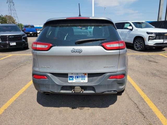 Used 2014 Jeep Cherokee Sport w/ Cold Weather Group AWD/4WD image 4
