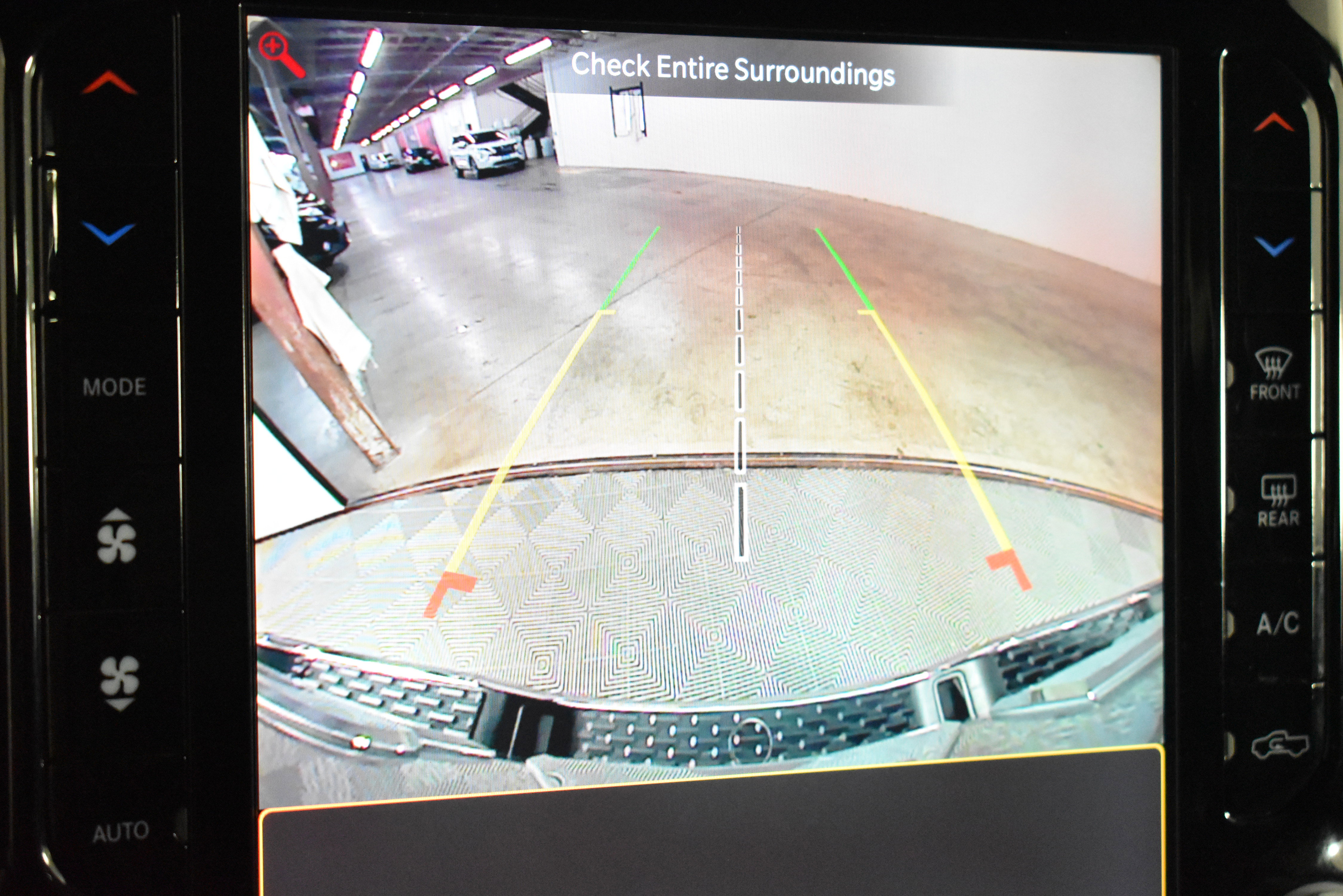 Used 2025 RAM 1500 Laramie image 34