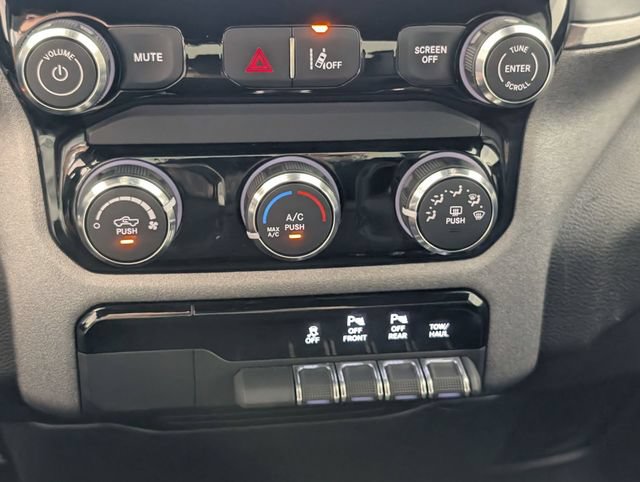 Certified 2025 RAM 1500 Tradesman w/ Night Edition AWD/4WD image 20