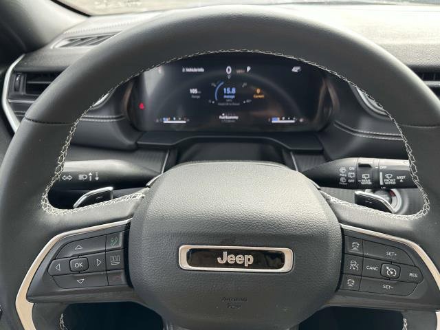 Certified 2023 Jeep Grand Cherokee Altitude image 22