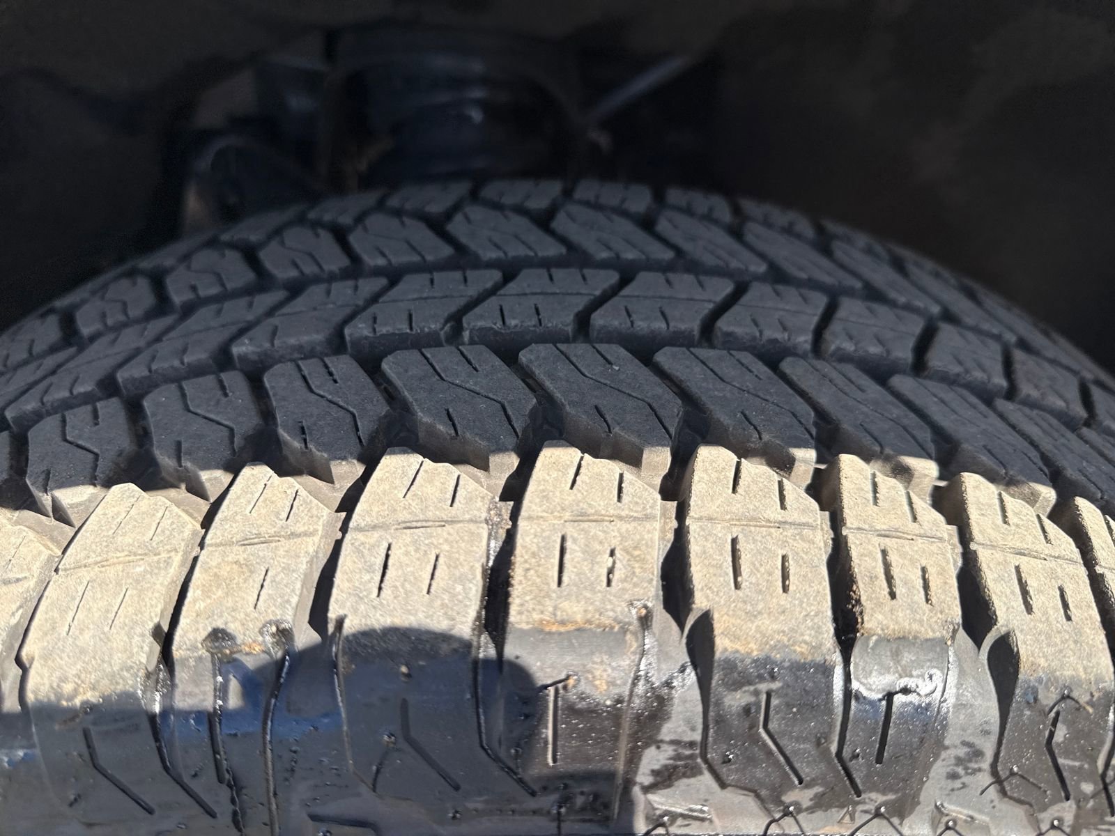 Used 2025 GMC Canyon Denali image 28