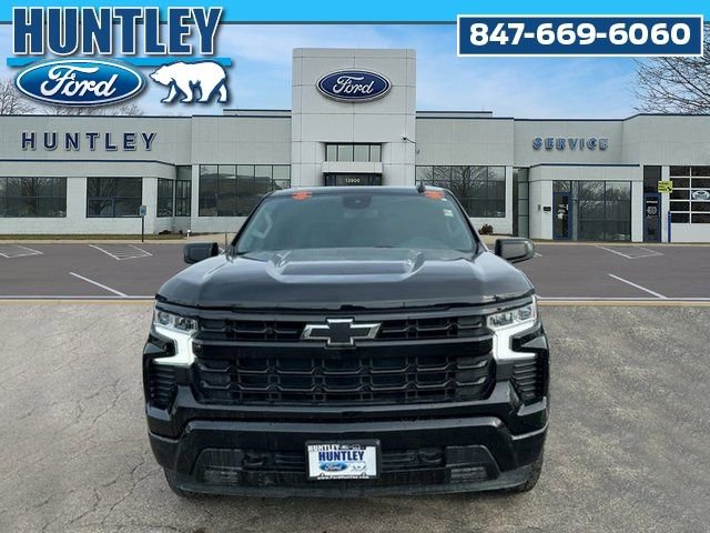 Used 2024 Chevrolet Silverado 1500 RST AWD/4WD image 3