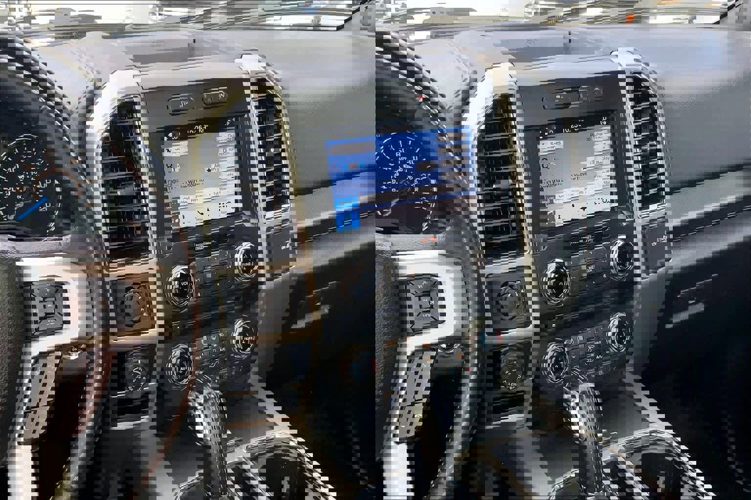 Used 2017 Ford F150 Lariat w/ Equipment Group 501A Mid image 7