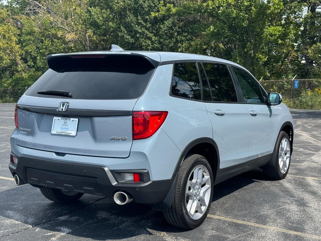 Certified 2024 Honda Passport EX-L image 4