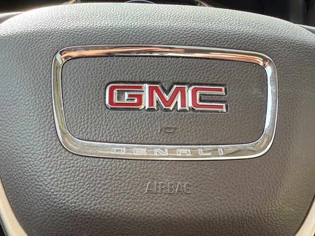 Used 2017 GMC Acadia Denali w/ Technology Package AWD/4WD image 27