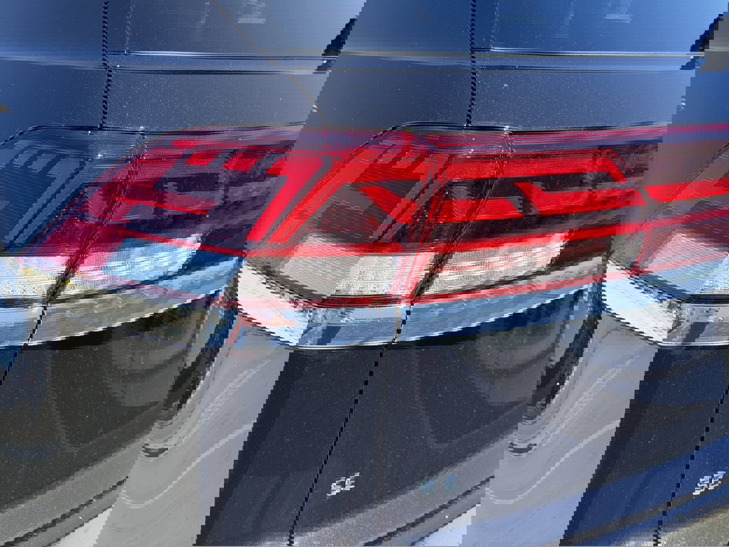 New 2026 Volkswagen Atlas Cross Sport SE image 9