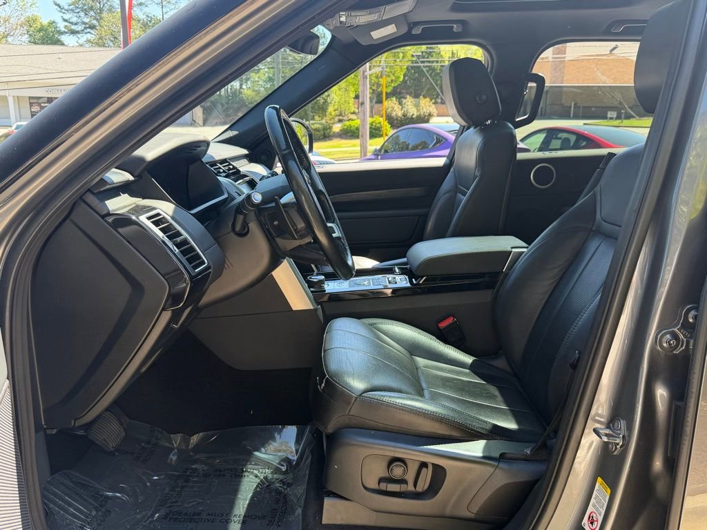 Used 2018 Land Rover Discovery HSE image 25