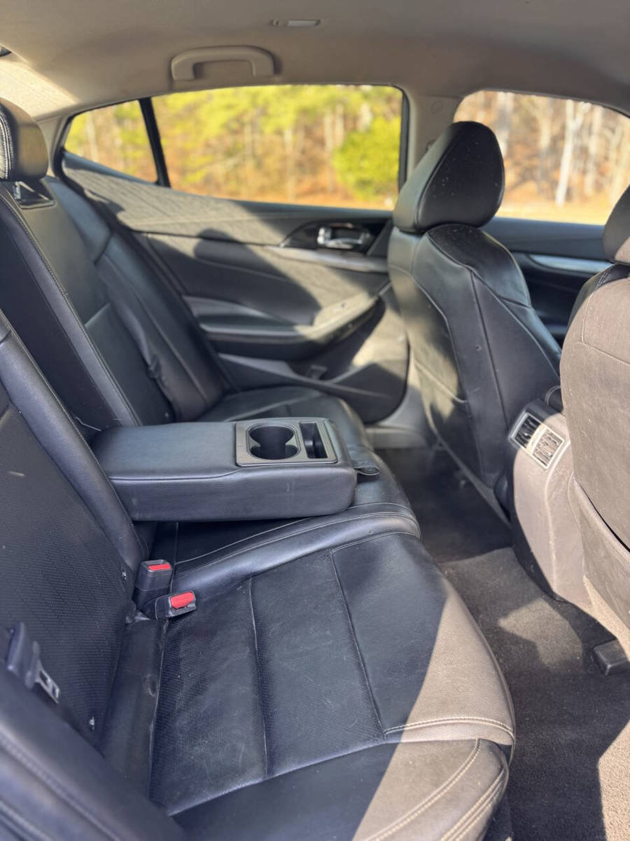 Used 2020 Nissan Maxima 3.5 SV w/ Floor Mat Group FWD image 12