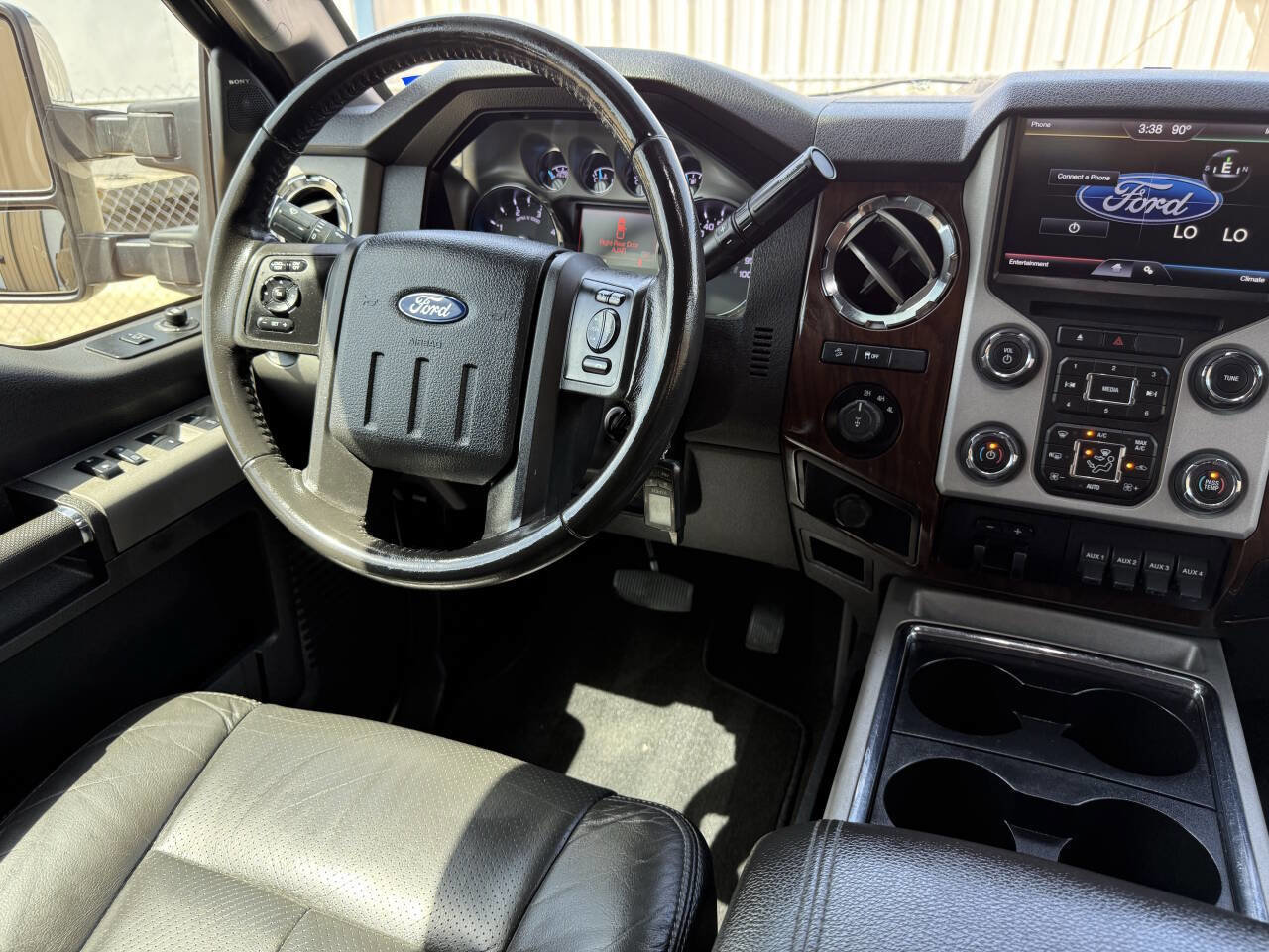 Used 2014 Ford F250 Lariat w/ Chrome Package image 29