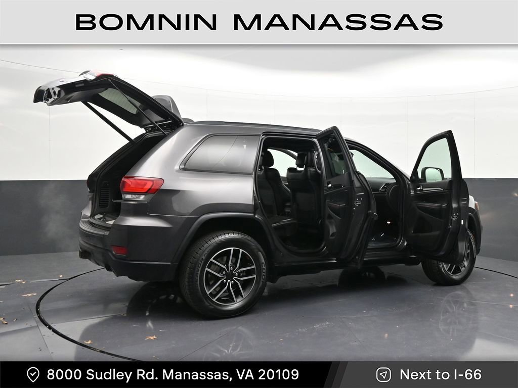 Used 2019 Jeep Grand Cherokee Trailhawk image 38