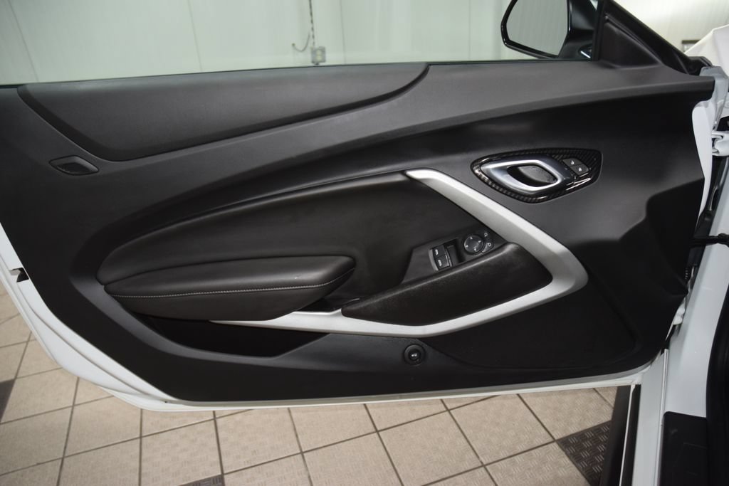 Used 2021 Chevrolet Camaro SS RWD image 46