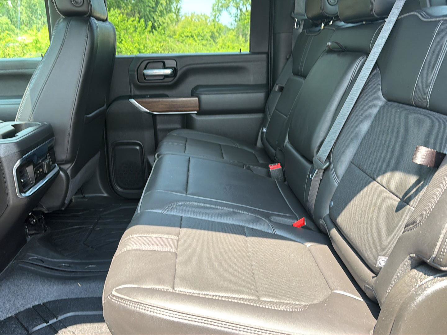 Used 2022 Chevrolet Silverado 2500 High Country w/ Safety Package II AWD/4WD image 34