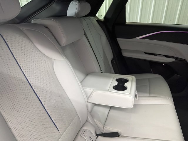 Certified 2024 Cadillac Lyriq Luxury RWD image 17