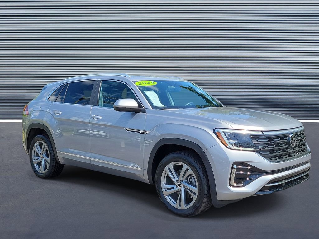 Used 2024 Volkswagen Atlas Cross Sport SEL R-Line AWD/4WD image 2