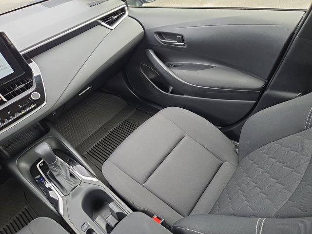 Used 2025 Toyota Corolla LE FWD image 15