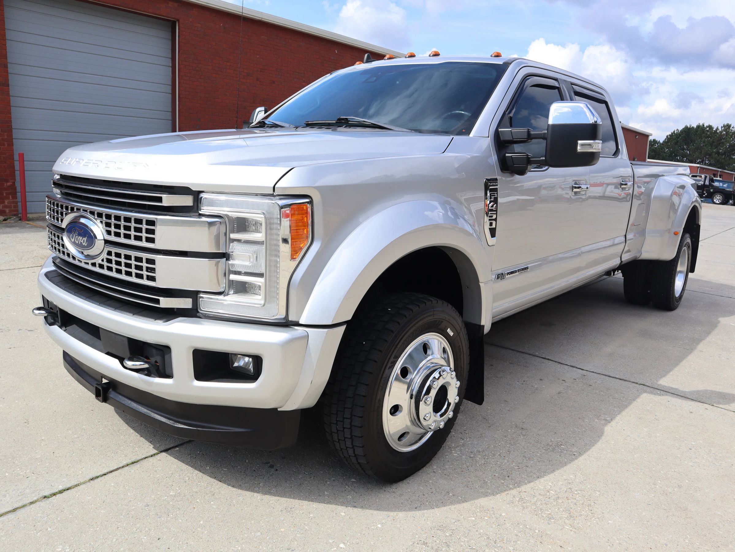 Used 2019 Ford F450 Platinum image 1