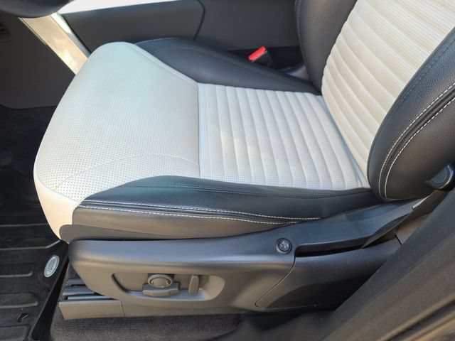 Certified 2021 Land Rover Discovery S R-Dynamic AWD/4WD image 32