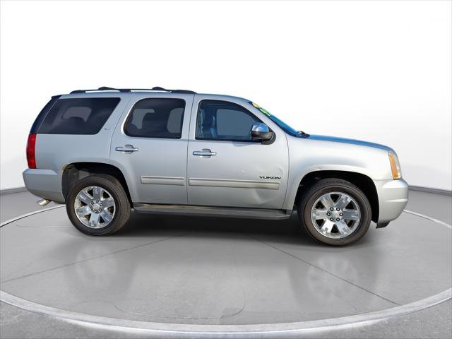 Used 2012 GMC Yukon SLT w/ Regional Value Package image 9