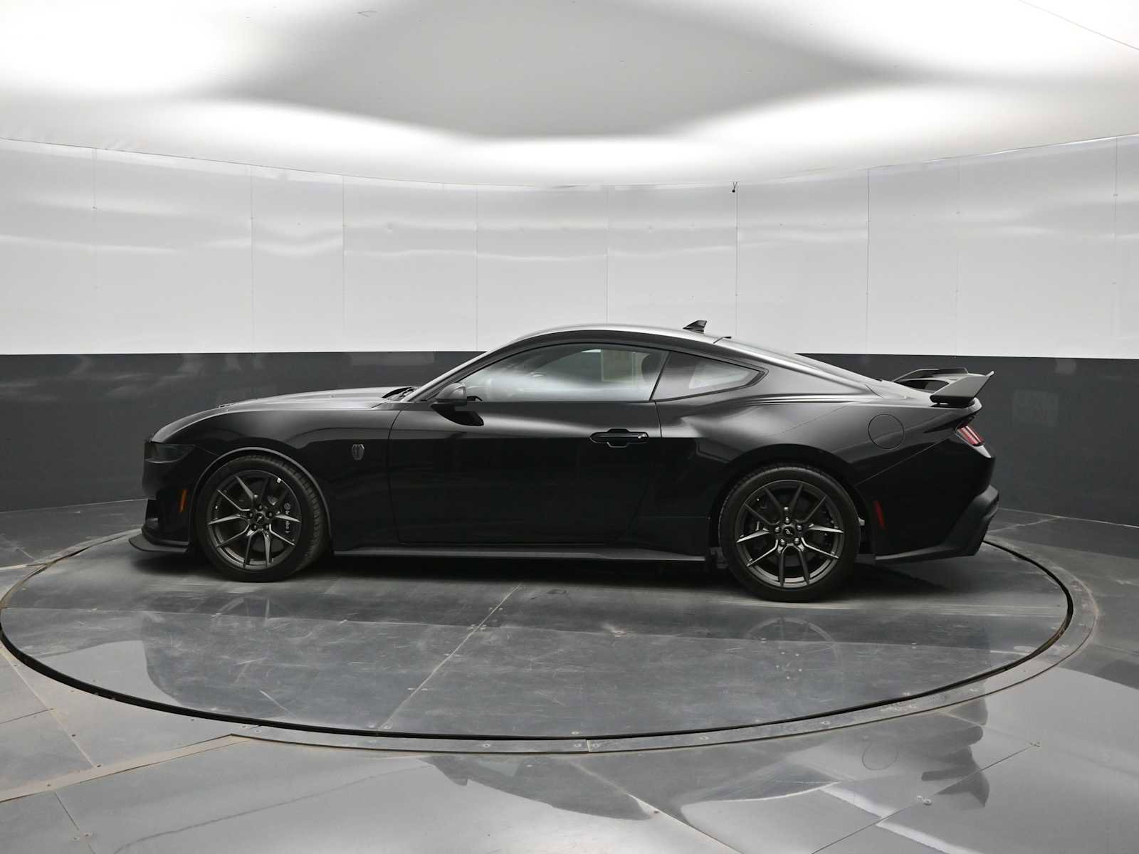 Used 2024 Ford Mustang Dark Horse w/ Dark Horse Handlin Package RWD image 5